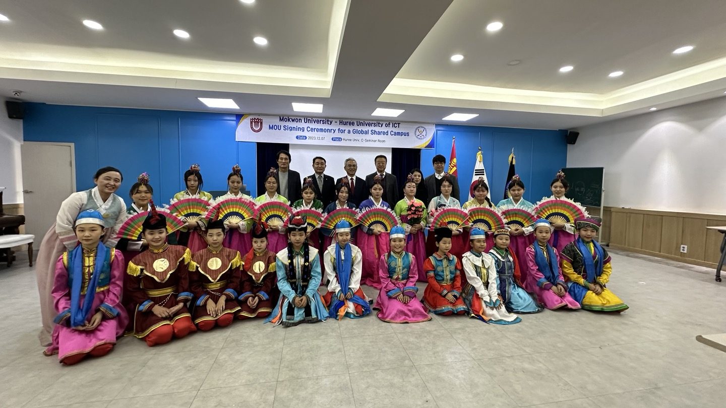 Солонгосын Моквон Их Сургуулийн захирал Хүрээ МХТДС-д айлчилж хамтын ажиллагаагаа өргөжүүллээ